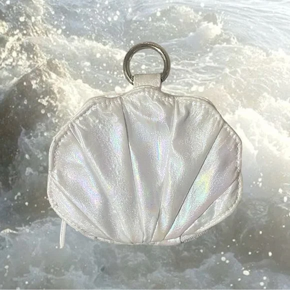 baggu iridescent pearl seashell charm! - Picture 1 of 3